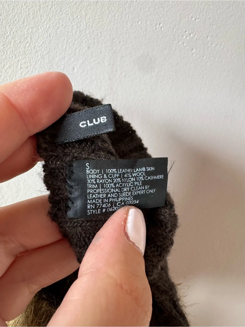 Club Monaco Women’s Chocolate Brown Leather Wool Cashmere Gloves Size Small